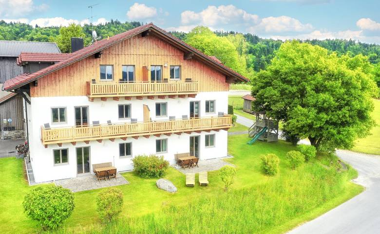 Bauernhof für 2 Personen, mit Balkon und Balkon/Terrasse sowie Terrasse und Garten
