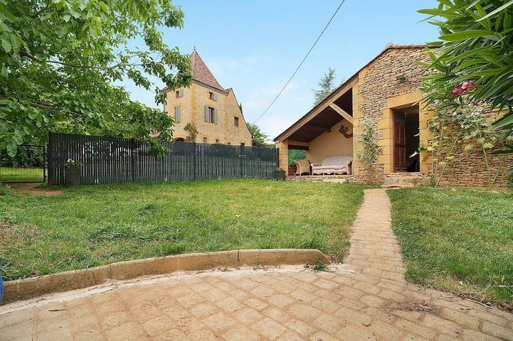 Gîte pour 2 personnes, avec piscine et jardin à Saint-Germain-de-Belvès