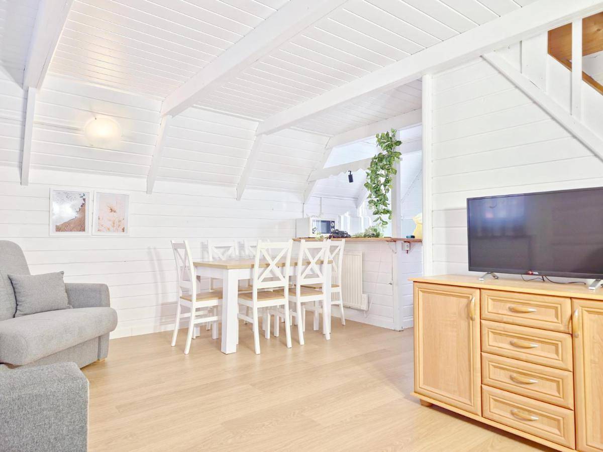 Domki Faraway- dawniej Słoneczko - jacuzzi, sauna, rowery w cenie in Dźwirzyno, Baltic Sea Pomerania