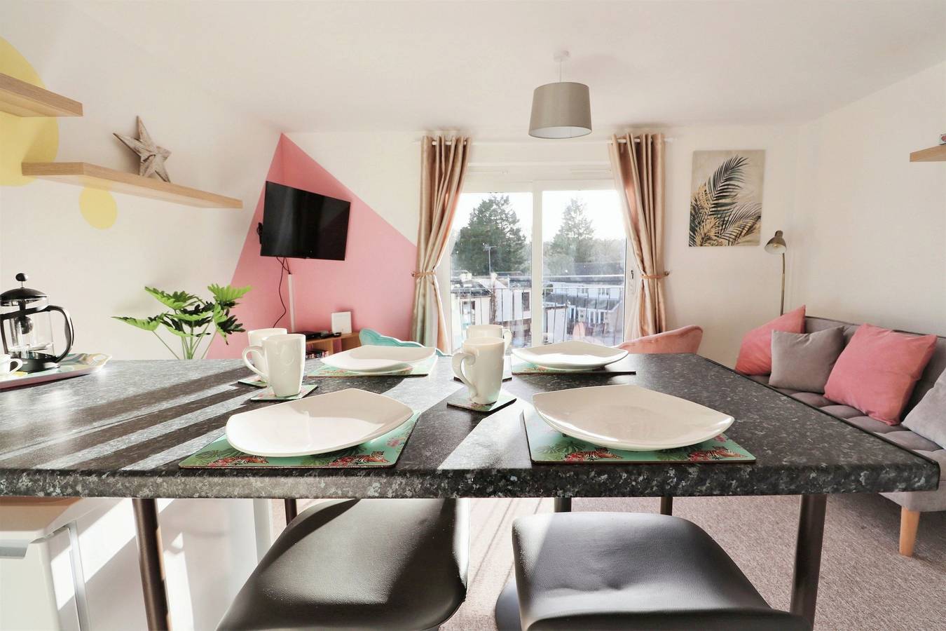 Entire apartment, Sandown on The Creek in Wootton Bridge, Isle of Wight