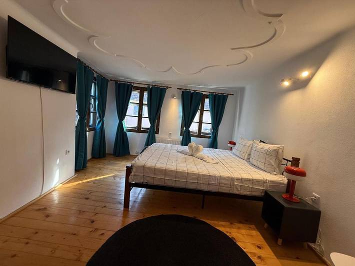 Ferienwohnung für 2 Personen, mit Balkon und Ausblick in Hermannstadt