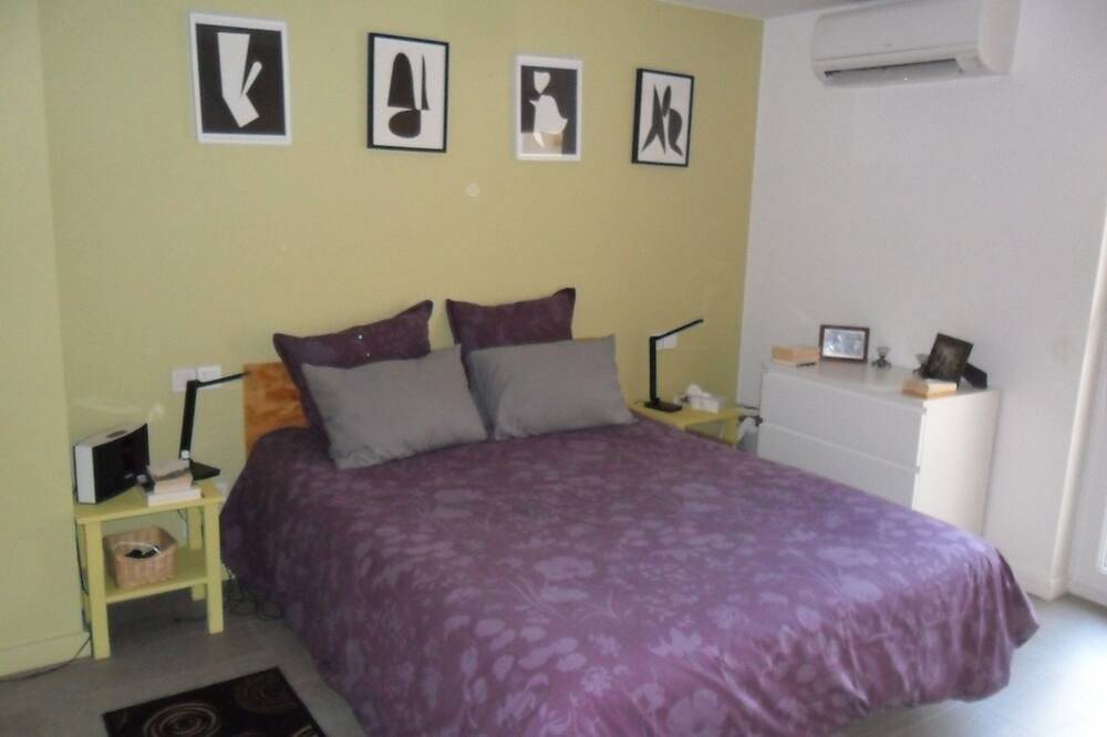 Home & Garden Centre Village 100M Port in Cassis, Nationalpark Calanques