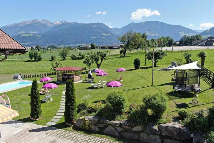 Location de vacances pour 4 personnes, avec sauna et piscine ainsi que jardin et jacuzzi à Brunico - 4