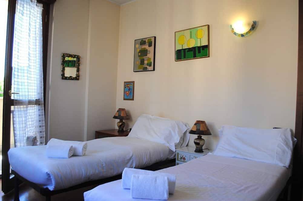 Entire apartment, Bnbook-Volta Rho Fiera in Rho, Milan Province