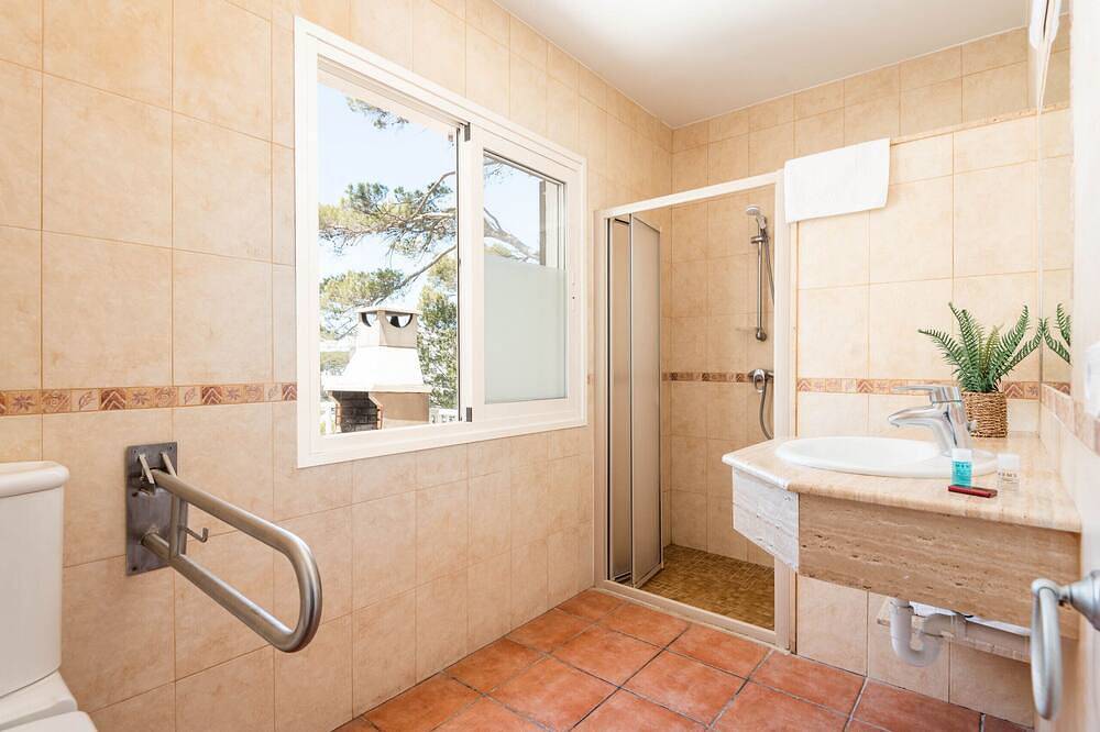 Villa Casa Olives by Escape Home in Cala Galdana, Ferreries