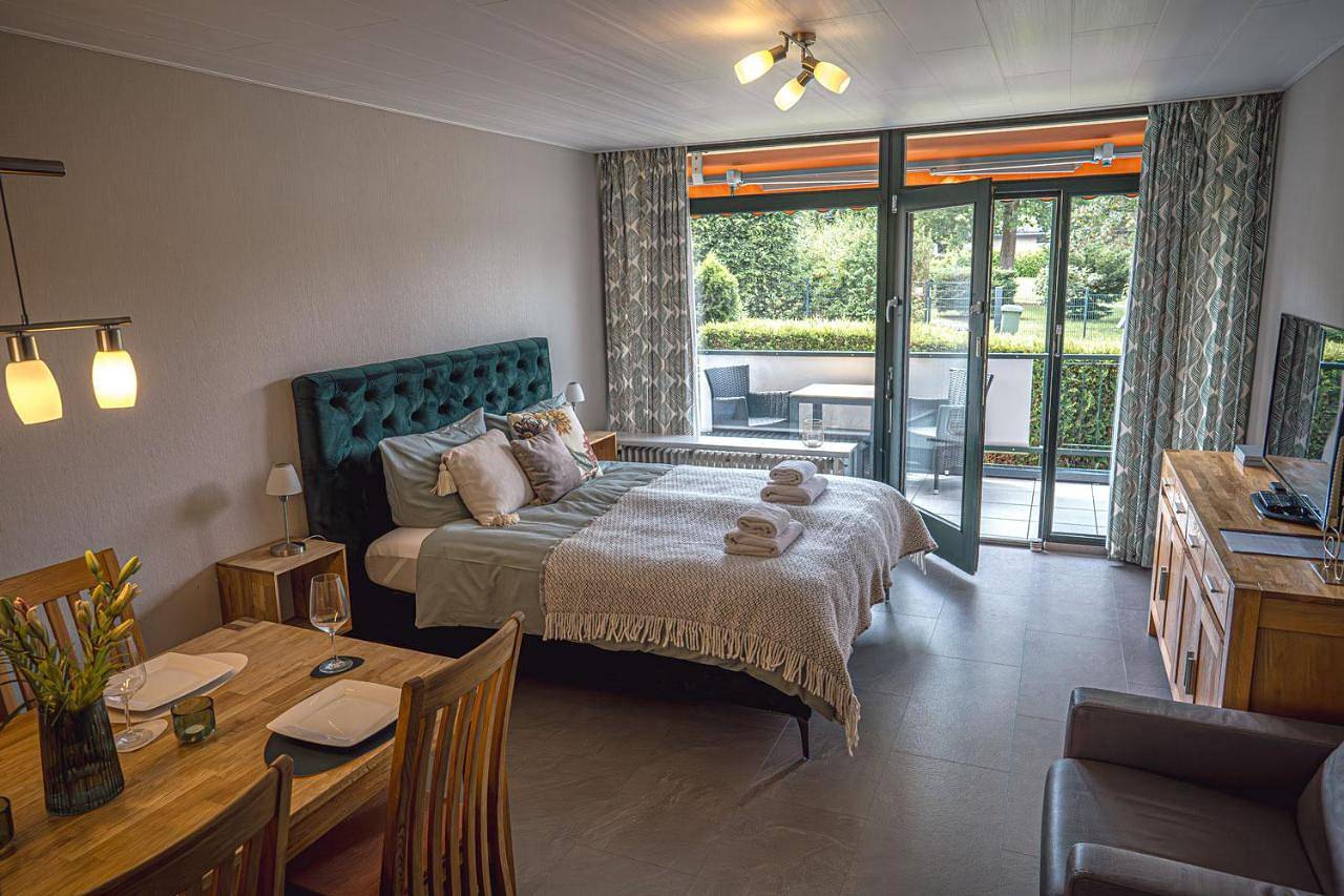 Ganze Wohnung, Apartment with Garden View in Körbecke, Möhnesee