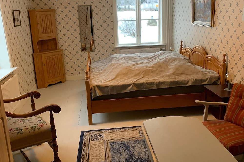 Gemütliches Landhaus aus den 1850er Jahren, sorgfältig renoviert, moderne Küche und Wäscherei in Smedjebacken, Dalarna