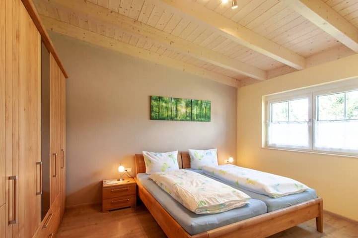 Ferienwohnung für 4 Personen, mit Terrasse in Frickenhausen am Main