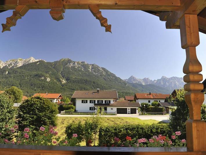 Ferienwohnung für 4 Personen, mit Terrasse und Garten in Alpenwelt Karwendel - 3