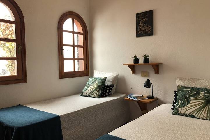 Neu!! Privates Haus auf dem Dach und kostenloser Pool, 50 Schritte vom Strand \"Rocky Point\" entfernt in Bajo del Medio (La Oliva), La Oliva