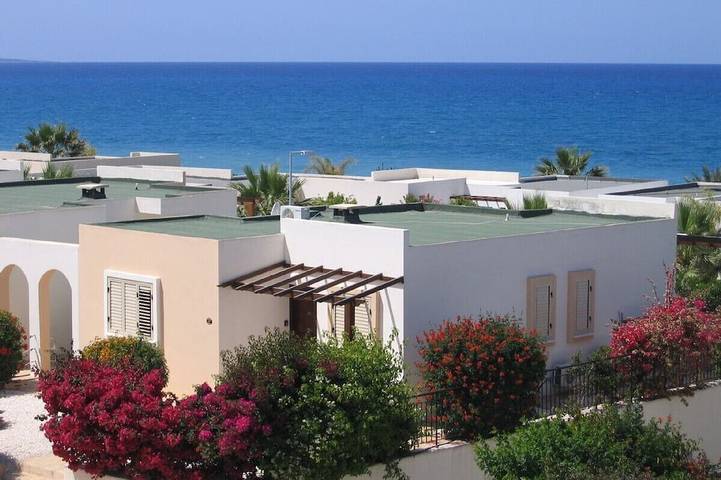 Villa für 4 Personen, mit Terrasse und Garten - 1