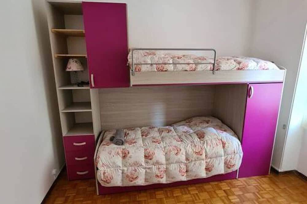 Geheel appartement, Timetolive with garden view 1min to sea in Bordighera, Riviera di Ponente