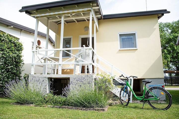 Bungalow für 4 Personen, mit Pool und Terrasse, mit Haustier in Jesolo