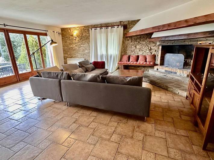 Casa de vacaciones para 9 personas, con piscina además de jardín y vistas en Alto Urgel - 3