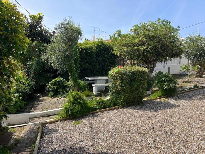 Casa rural para 4 personas, con jardín en Estoril - 4