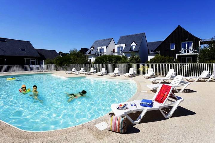 Ferienpark für 6 Personen, mit Garten und Pool sowie Sauna, mit Haustier in der Bretagne - 2