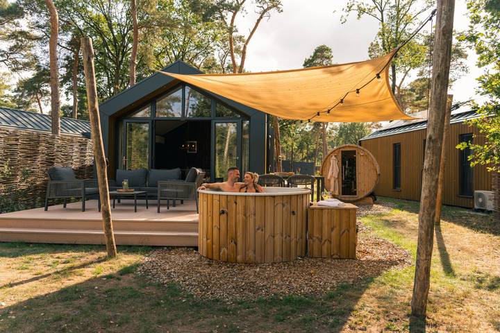 Ferienhaus für 4 Personen, mit Whirlpool und Sauna sowie Garten und Terrasse - 1