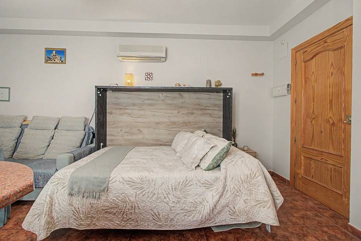 Apartamento entero, Apartamento 'La Ruta del Olivar' con aire acondicionado in Zuheros, Sierras Subbéticas