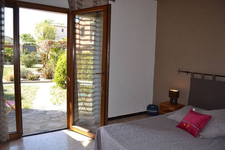 Gîte pour 3 personnes, avec jardin et piscine à Saint-Dézéry - 4