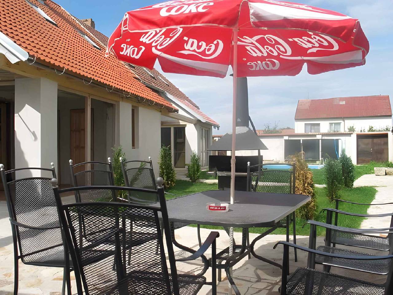 Ganze Ferienwohnung, Ferienwohnung mit Außenpool am Hof  in Ponědraž, Neuhaus und Umgebung