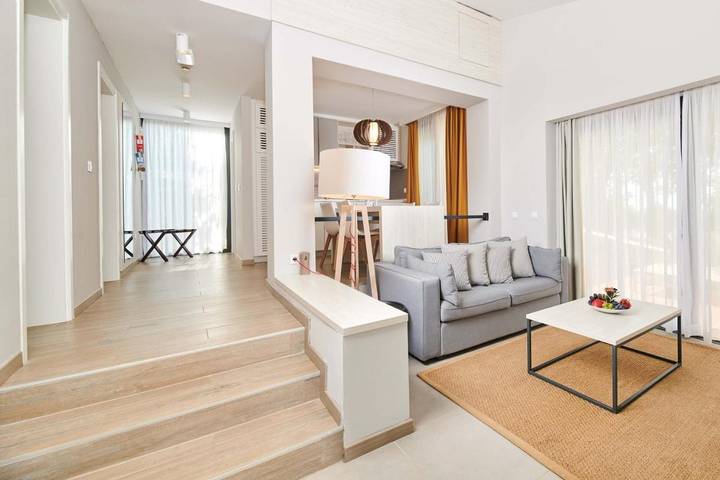 Ferienhaus mit Meerblick für 6 Personen, mit Pool und Whirlpool sowie Garten, mit Haustier in Poreč - 4