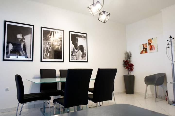 Ferienhaus für 8 Personen, mit Balkon und Ausblick - 1