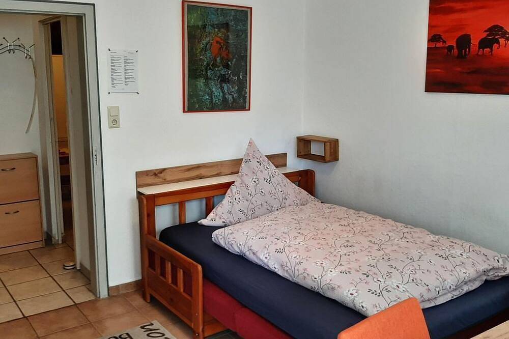 Ganze Wohnung, Ferienwohnung 3 - Boardinghouse Schmitt in Kaiserslautern, Saar-Nahe-Bergland