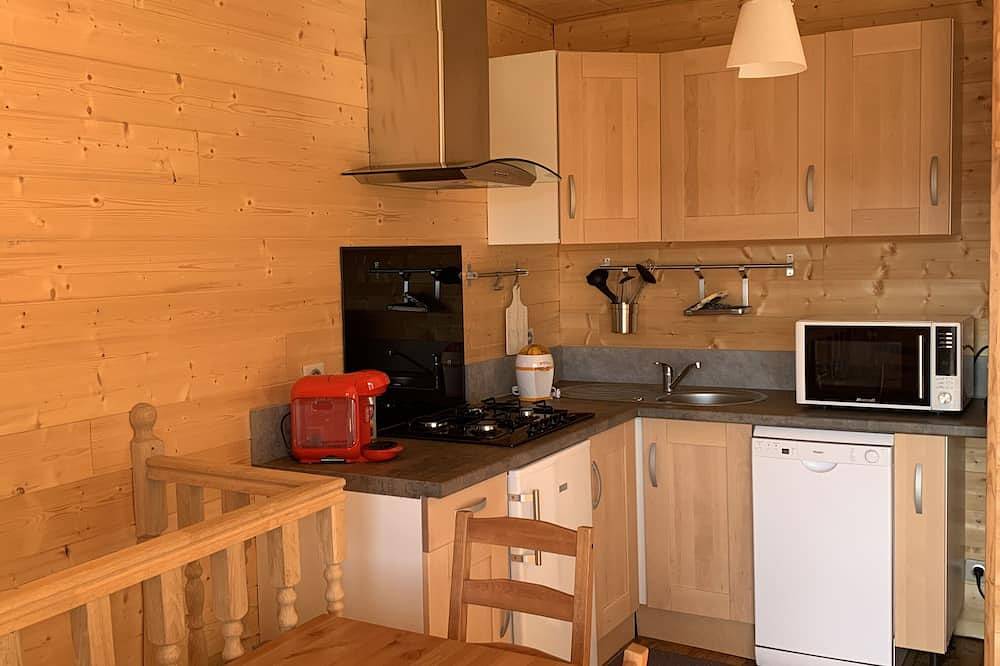 Parte inferior del chalet espléndida vista sobre el lago, 4-6 personas in Les Angles, Parque Natural Regional de los Pirineos Catalanes
