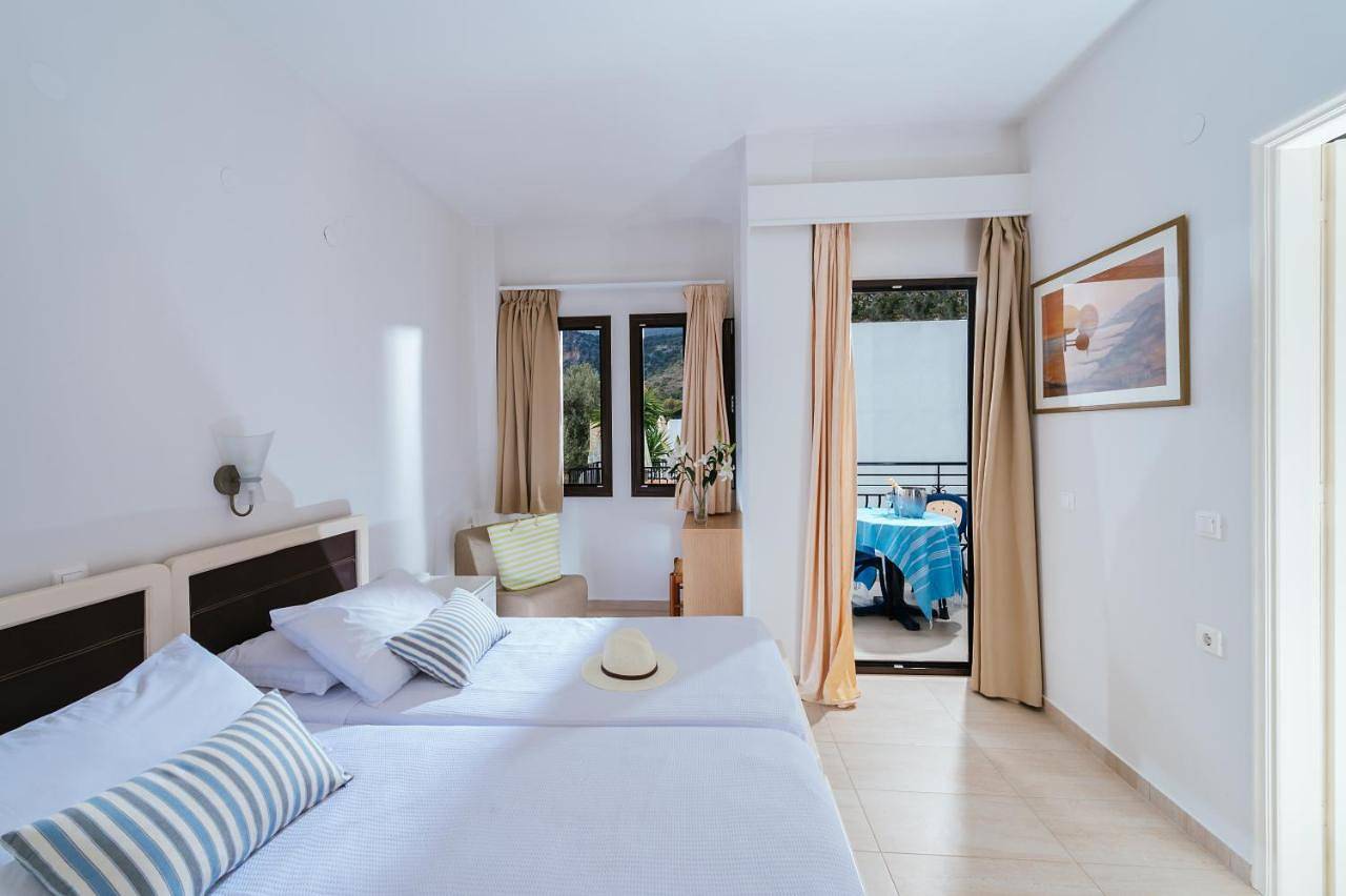 Paradise Hotel-Apartments in Stalída, Malia