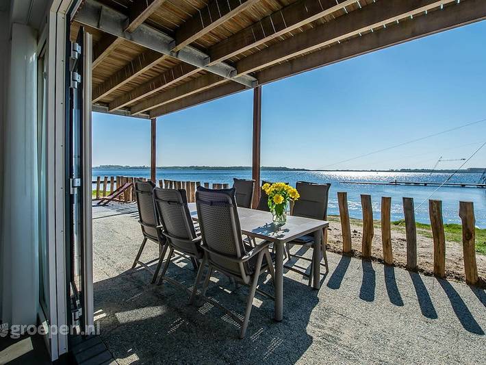 Ferienhaus für 6 Personen, mit Balkon/Terrasse und Whirlpool sowie Terrasse und Sauna in Walcheren