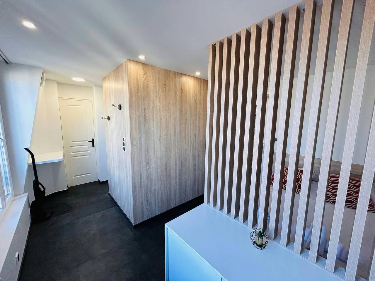 Entire apartment, Les Toits de Langlet | Hypercentre in Reims, Marne