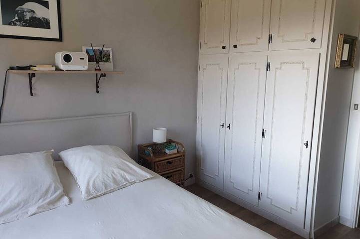 Villa with swimming pool - Authentic escape 8 minutes from Lourmarin! in Villelaure, Parque natural regional del Luberon