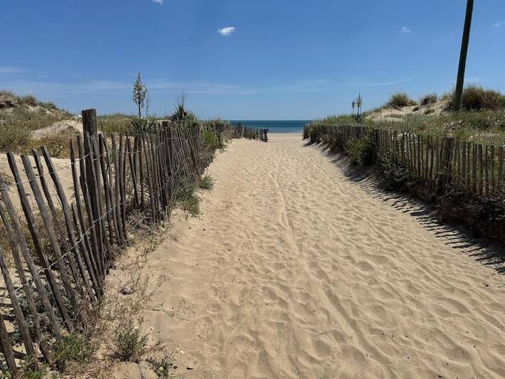 Gîte pour 6 personnes, avec terrasse ainsi que jardin et vue dans Port de Marseillan-Plage - 2