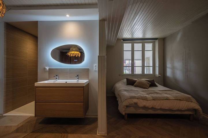 Maison Teneryl renovated farmhouse in Saint-Benoît-sur-Loire, Valle del Loira