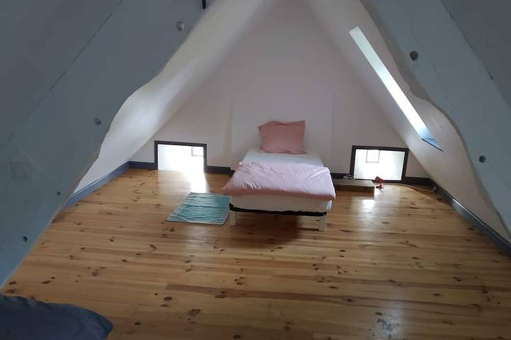 Location de vacances pour 8 personnes, avec jacuzzi ainsi que jardin et terrasse à Roz-Landrieux - 4