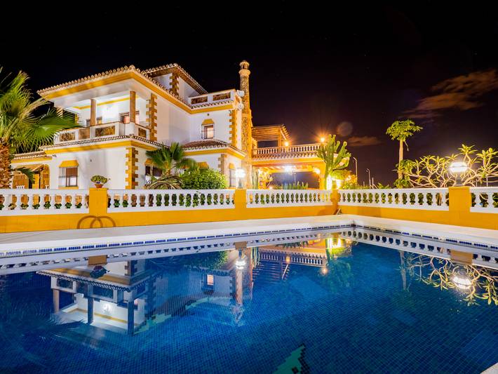 Casa rural para 12 personas, con jacuzzi y jardín en Cártama - 4