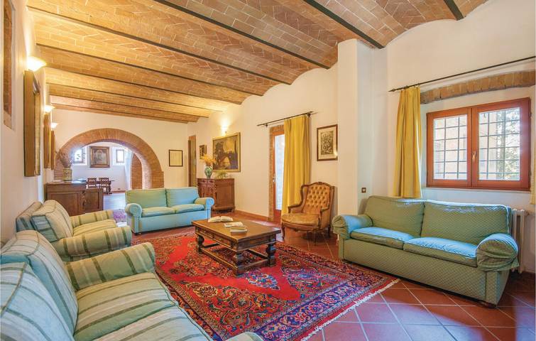 Ritiro in riva al fiume con piscina e giardino in Monteroni d'Arbia, Siena e dintorni