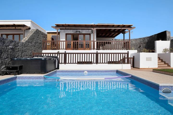 Chalet para 10 personas, con sauna además de jacuzzi y jardín en Lanzarote - 3
