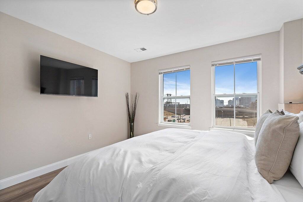 Ganze Wohnung, 1Br King★Newark★20 min Nyc*Parking Incl. in Newark, Essex County (NJ)