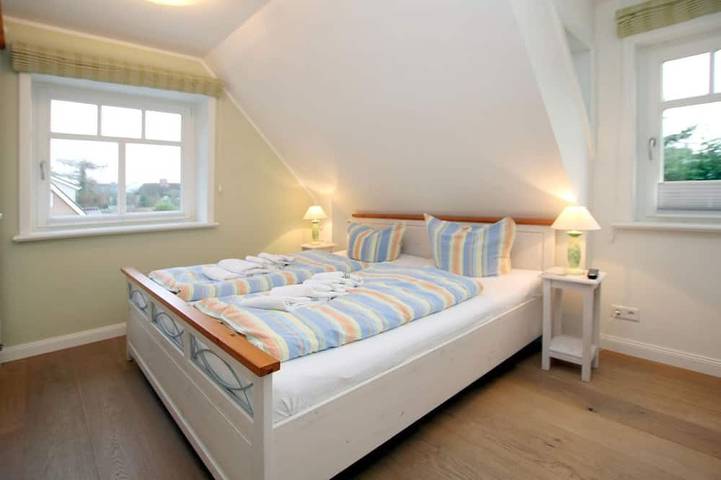 Ganze Wohnung, Starklef 34a, Whg. 2, Huus Starklef - Komfort Ferienwhg. in Wyk, 4 Personen, Og in Nordfriesische Inseln (Schleswig-Holstein) (Schleswig-Holstein), Wyk auf Föhr