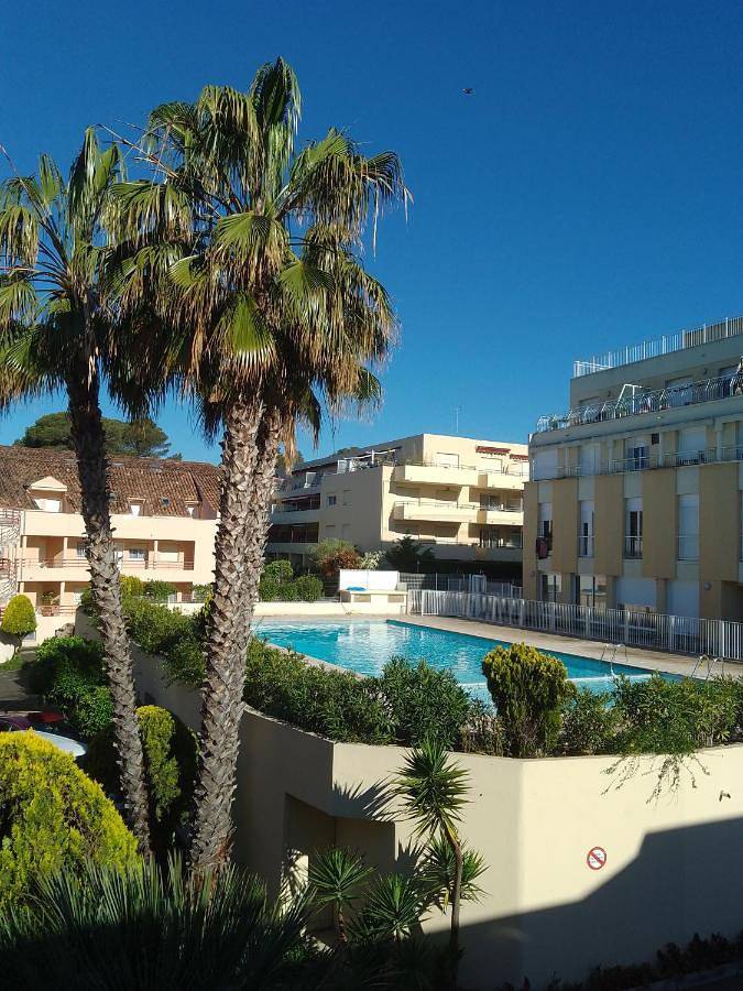 Gîte pour 2 personnes, avec piscine et terrasse dans Parc de Vaugrenier - 2