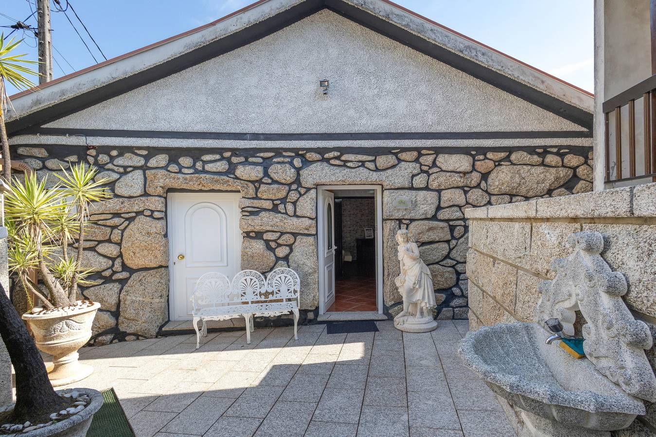Casa D'Aldeia: Vista Montanha, Wi-Fi e Ar Condicionado em Rio Caldo in Rio Caldo, Parque Nacional da Peneda-Gerês