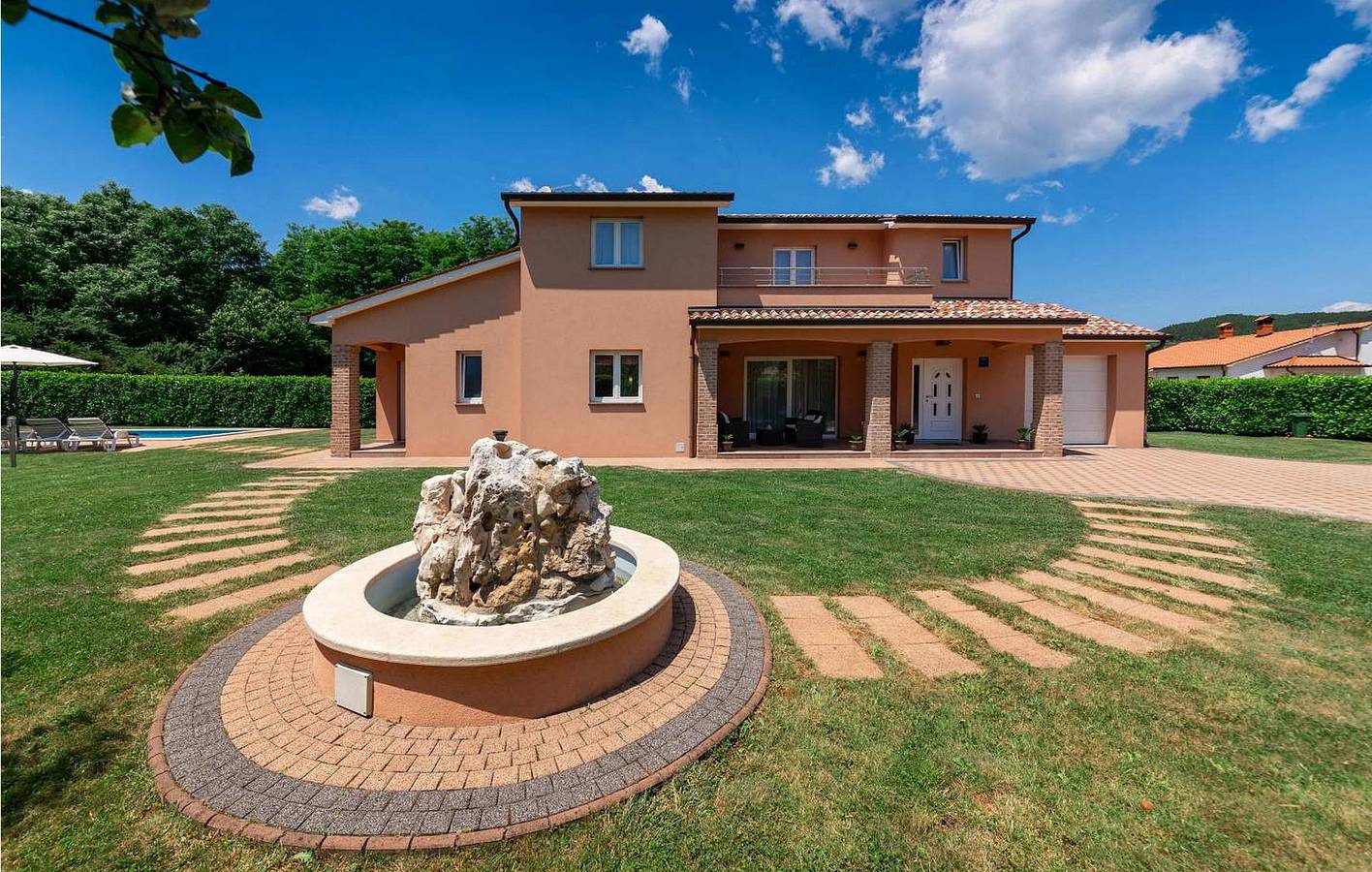 Ferienhaus für 8 Personen mit Garten in Skropeti, Zentralistrien