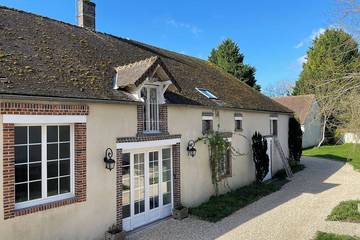 Gîte pour 2 personnes, avec jardin à Brienon-sur-Armançon