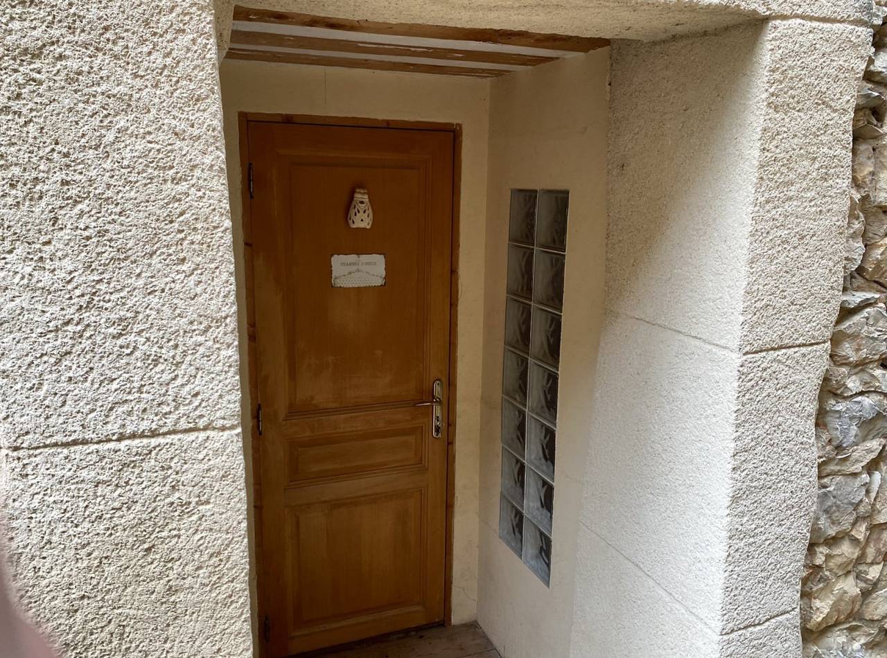 La maison du Papé – Chambre de l'Estable - Chambre de l'Estable à la maison du papé in Saint-Estève-Janson, Région d'Aix-en-Provence