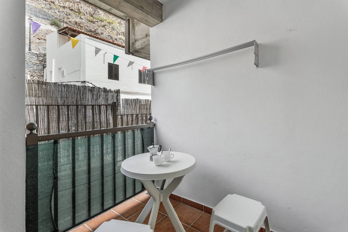 Appartement entier, Appartement 'Sol Dorado' avec piscine partagée, terrasse privée et Wi-Fi - Silboholidays in La Trinchera, La Gomera