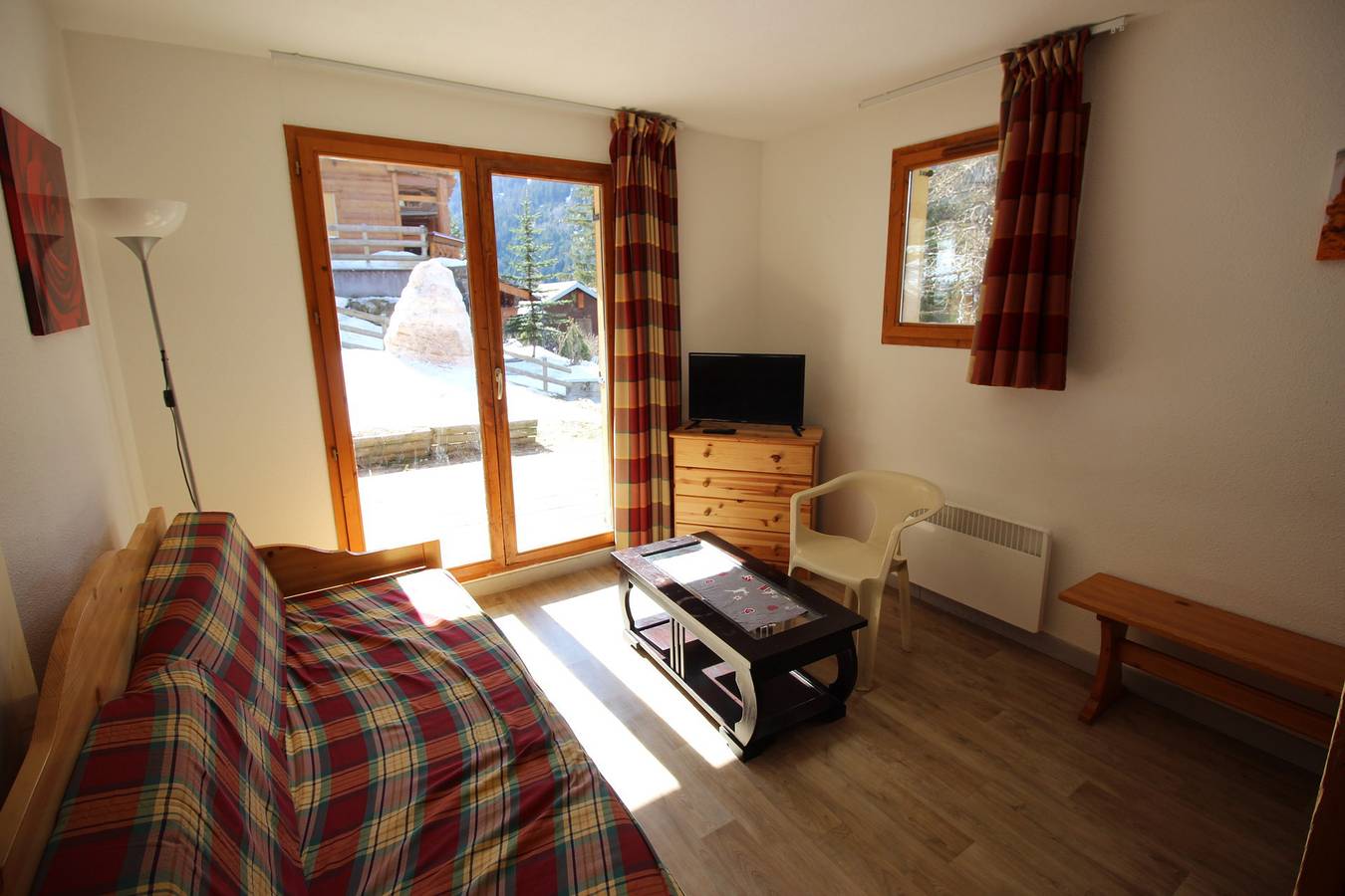 Appartement entier, Jolie vue sur les montagnes (Chaarc2) in Valfréjus, Modane