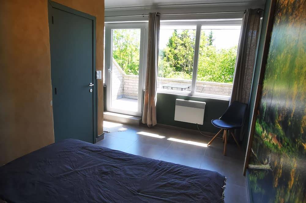 Cottage 408 is tastefully decorated, with a sunny terrace and a view of the valley. in Malmedy, Hautes Fagnes