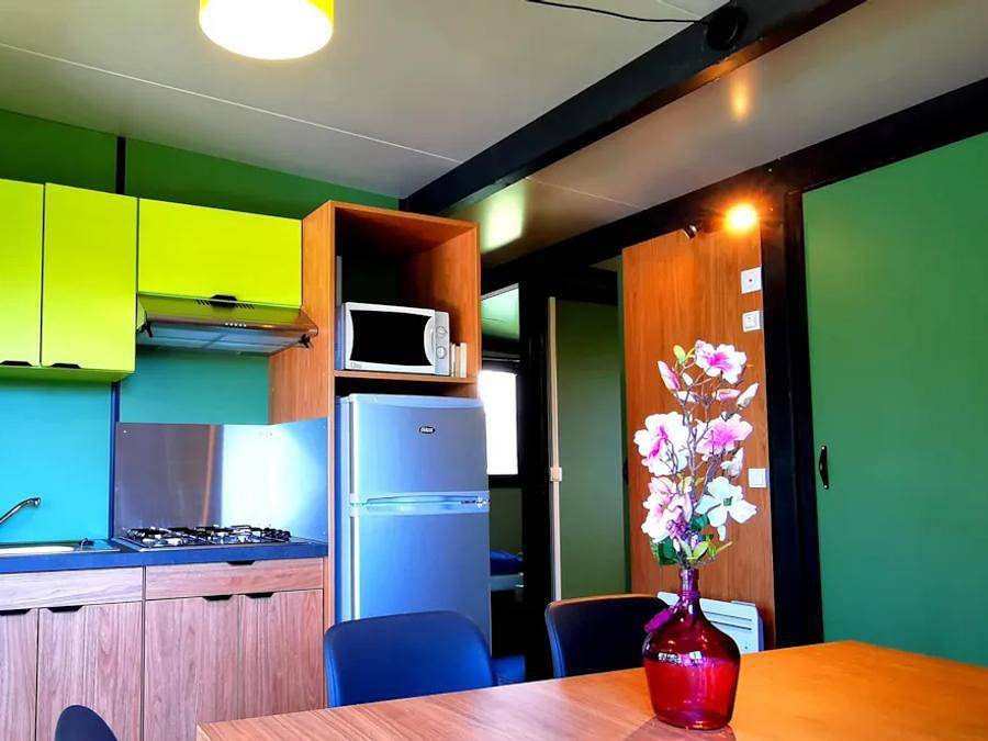 Camping Du Bois De Reveuge  - Chalet 6 personnes - Ottawa in Rougement, Doubs