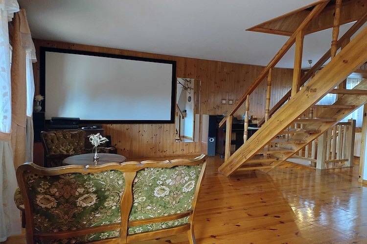 Hälfte eines Ferienhauses, riesiger Garten, Teich in Stężyca, powiat kartuski